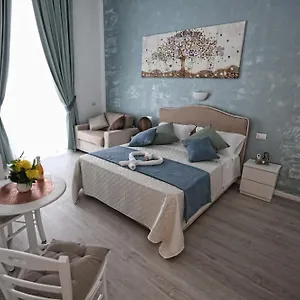 Maison Nilo 15 Panzió