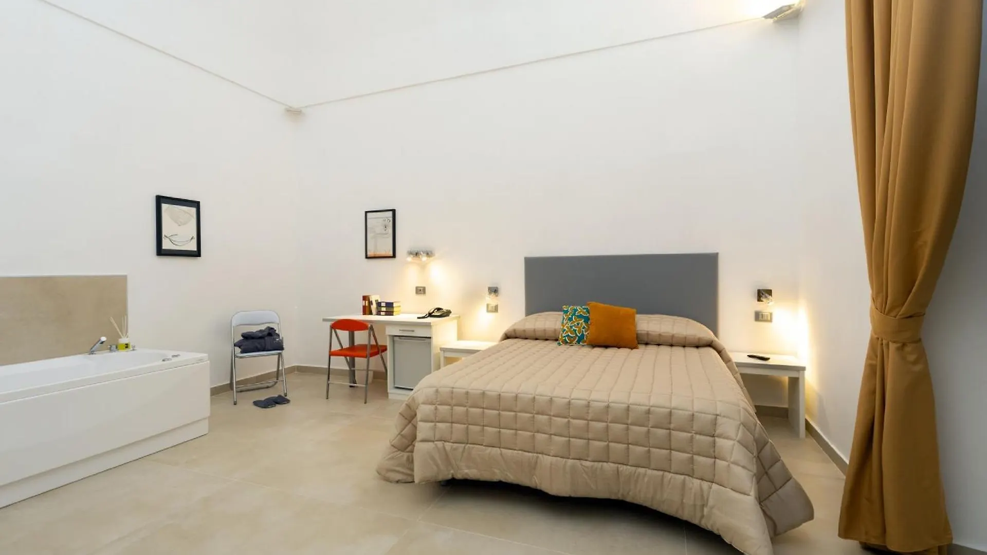 Il Tesoro Smart Suite & SPA Naples