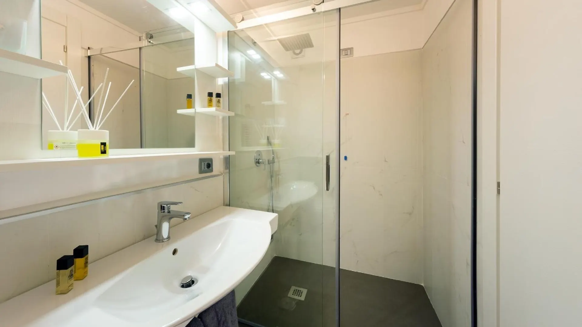 Hotel Il Tesoro Smart Suite & SPA Naples